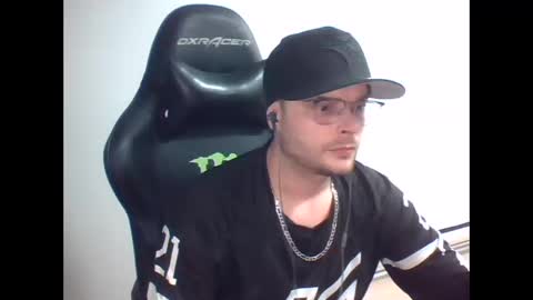 anarchyy1994 online show from 04/19/26, 09:19