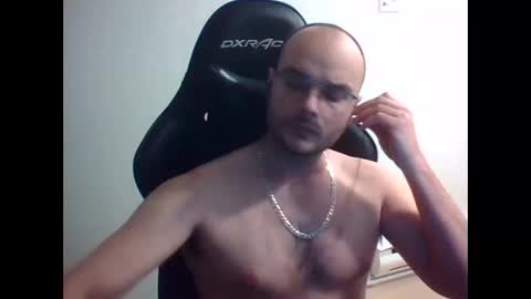 Snapshot of anarchyy1994 chatting on 06/10/26, 04:34 anarchyy1994 online show from 06/10/26, 04:34