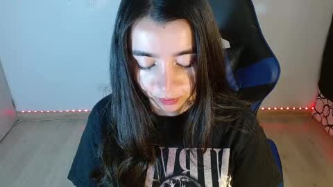 ana 3 online show from 09/10/25, 01:49