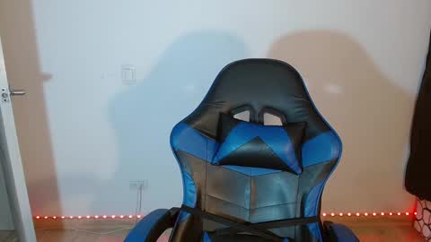 ana 3 online show from 09/15/25, 12:54