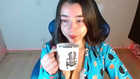 ana 3 online show from 09/16/25, 01:06