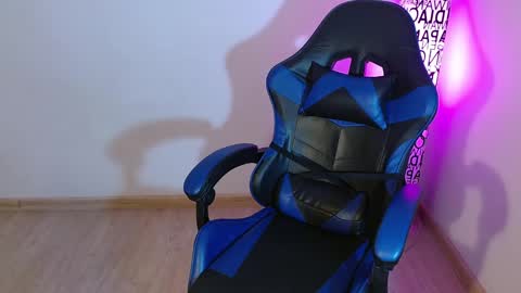 ana 3 online show from 12/16/25, 12:26