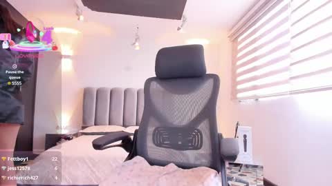 ana online show from 02/25/25, 05:25