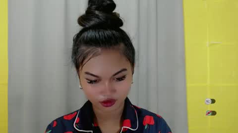 Snapshot of anaruru_ chatting on 01/11/25, 11:34 ANA online show from 01/11/25, 11:34