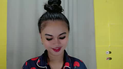 Snapshot of anaruru_ chatting on 01/19/25, 03:42 ANA online show from 01/19/25, 03:42