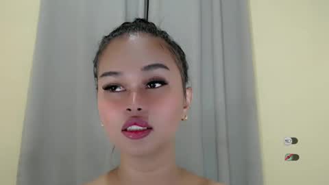 Snapshot of anaruru_ chatting on 02/24/25, 09:31 ANA online show from 02/24/25, 09:31