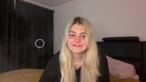 Ana online show from 11/05/25, 07:36