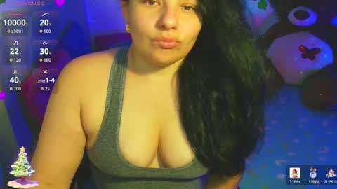 Snapshot of anaspark chatting on 12/19/25, 01:51 Ana online show from 12/19/25, 01:51