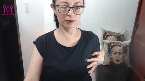 Snapshot of anasstaciaevanss chatting on 02/12/25, 03:07  Anastacia  online show from 02/12/25, 03:07