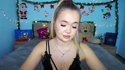 anastacyyellig online show from 12/21/24, 02:30