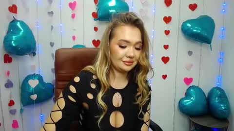 anastacyyellig online show from 02/15/25, 11:14