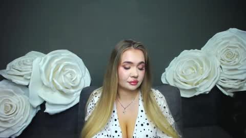 anastacyyellig online show from 09/14/25, 08:08