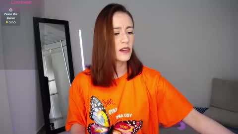 anastasia_doll8 online show from 02/18/26, 07:54