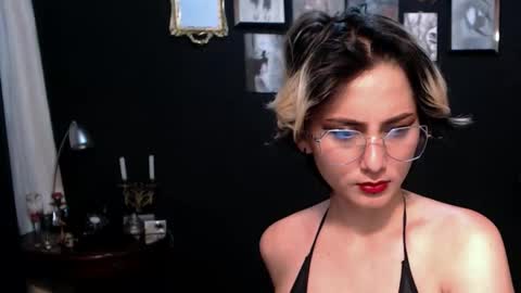 Snapshot of anastasia_fiore18 chatting on 12/24/24, 10:44 anastacia fiore18 online show from 12/24/24, 10:44