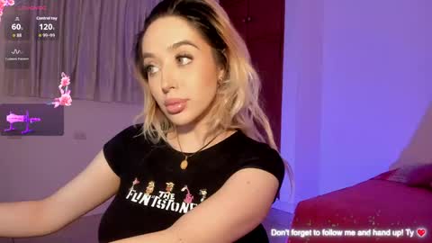 Snapshot of anastasiavega chatting on 04/19/26, 02:44 Anastasia online show from 04/19/26, 02:44