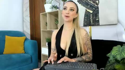 Anastasia online show from 12/19/25, 01:51