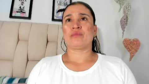 anastassia_29 online show from 05/14/26, 10:33