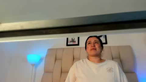 anastassia_29 online show from 05/15/26, 10:33
