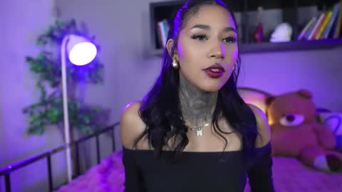 Snapshot of anaya_olyx chatting on 10/10/25, 06:34 anaya_olyx online show from 10/10/25, 06:34