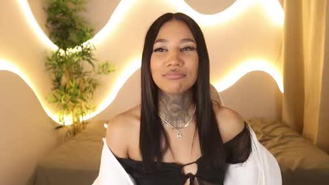 anaya_olyx online show from 10/27/25, 06:17