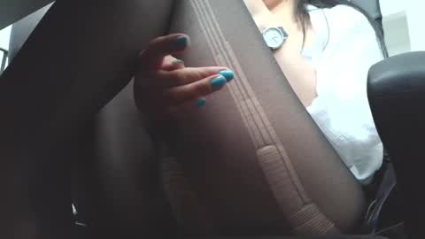 Snapshot of anddrea_ chatting on 02/02/26, 11:42 online show from 02/02/26, 11:42