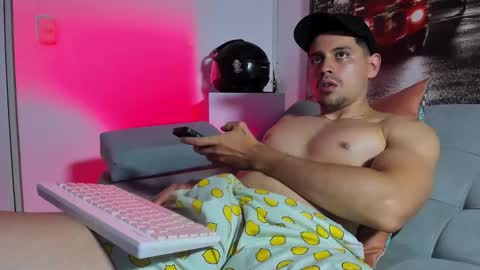 ANDER online show from 11/11/25, 01:05