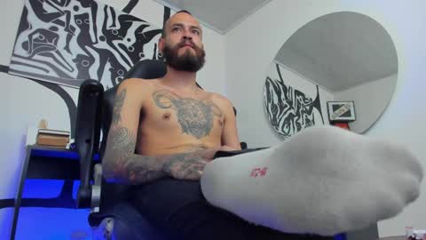 Snapshot of anders_x chatting on 05/14/26, 12:28 Andrs - online show from 05/14/26, 12:28