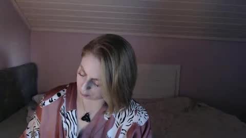 Snapshot of andorphina chatting on 01/16/25, 03:46 Andorphin online show from 01/16/25, 03:46
