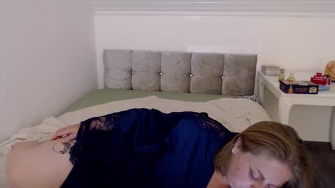 Snapshot of andorphina chatting on 10/05/25, 09:02 Andorphin online show from 10/05/25, 09:02