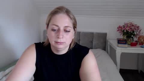 Snapshot of andorphina chatting on 10/08/25, 08:56 Andorphin online show from 10/08/25, 08:56