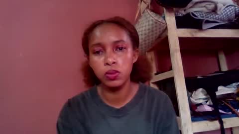 andre415913 online show from 12/23/25, 10:24