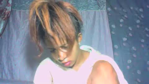 Snapshot of andre415913 chatting on 04/30/26, 02:40 andre415913 online show from 04/30/26, 02:40