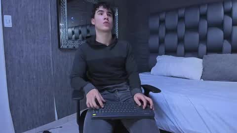 Andre Parker online show from 12/05/24, 04:31