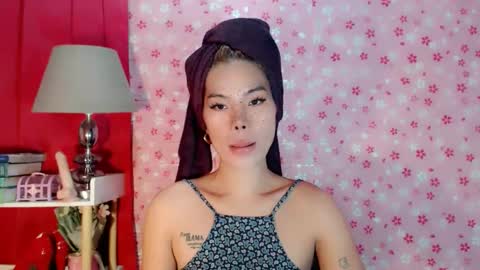 andrea06121998 online show from 10/14/25, 11:00