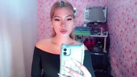 andrea06121998 online show from 02/05/26, 10:42