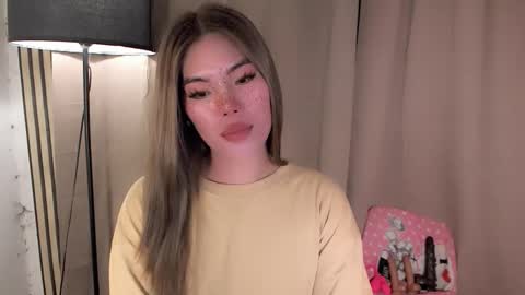 andrea06121998 online show from 05/05/26, 04:31