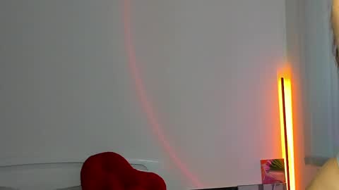 Snapshot of andrea__bass chatting on 05/21/26, 03:30 andrea__bass online show from 05/21/26, 03:30