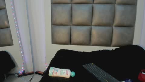 andrea_brunette_ online show from 09/14/25, 12:26