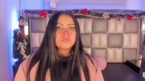 andrea_brunette_ online show from 12/04/25, 04:00