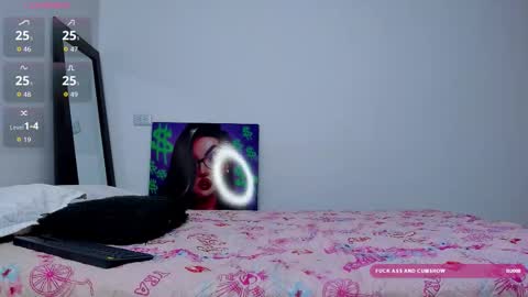 Andrea Cherry online show from 11/05/25, 01:44