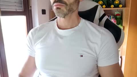 andrea_feetlover online show from 05/09/26, 02:33