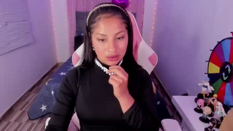 Snapshot of andrea_kinky chatting on 03/11/25, 11:04 andrea_kinky online show from 03/11/25, 11:04