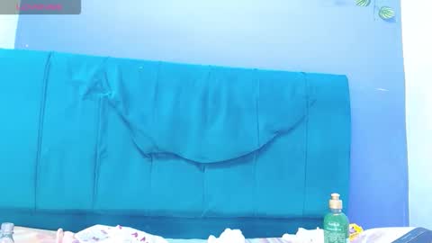 ANDREA LOPEZ online show from 12/05/25, 11:30