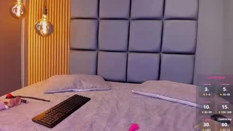  ANDREA  online show from 10/06/25, 12:35