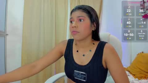Snapshot of andrea_sancheez chatting on 09/13/25, 07:35 Andrea online show from 09/13/25, 07:35