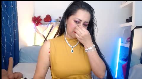 Andrea online show from 12/17/25, 10:49