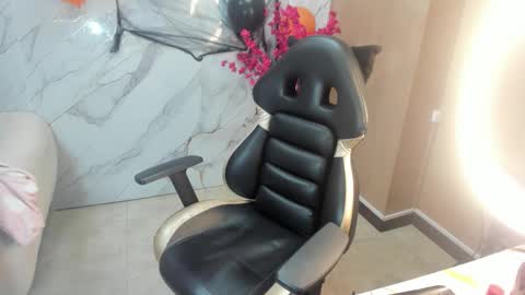 andrea_tasty_tf online show from 10/30/25, 01:23