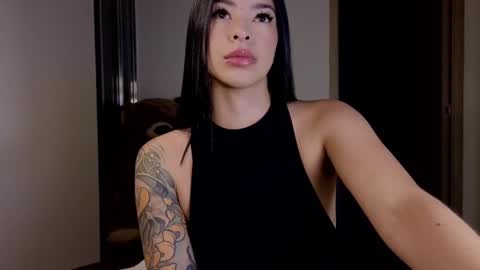    online show from 11/12/25, 03:51