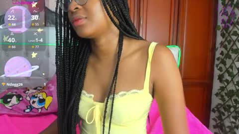 Naomi Andrea Daviss online show from 03/05/26, 02:02