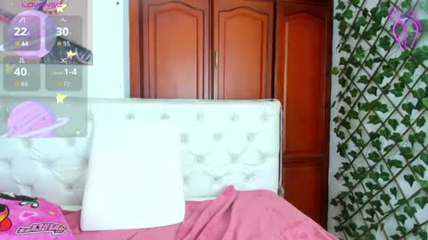 Naomi Andrea Daviss online show from 04/23/26, 01:35